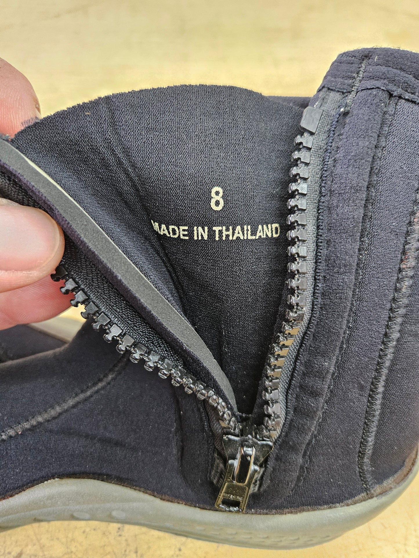 Tilos 5mm Dive Boots (Size 8) #B24