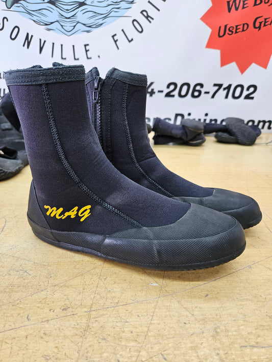 Mag 5mm Dive Boots (Size 7) #B28