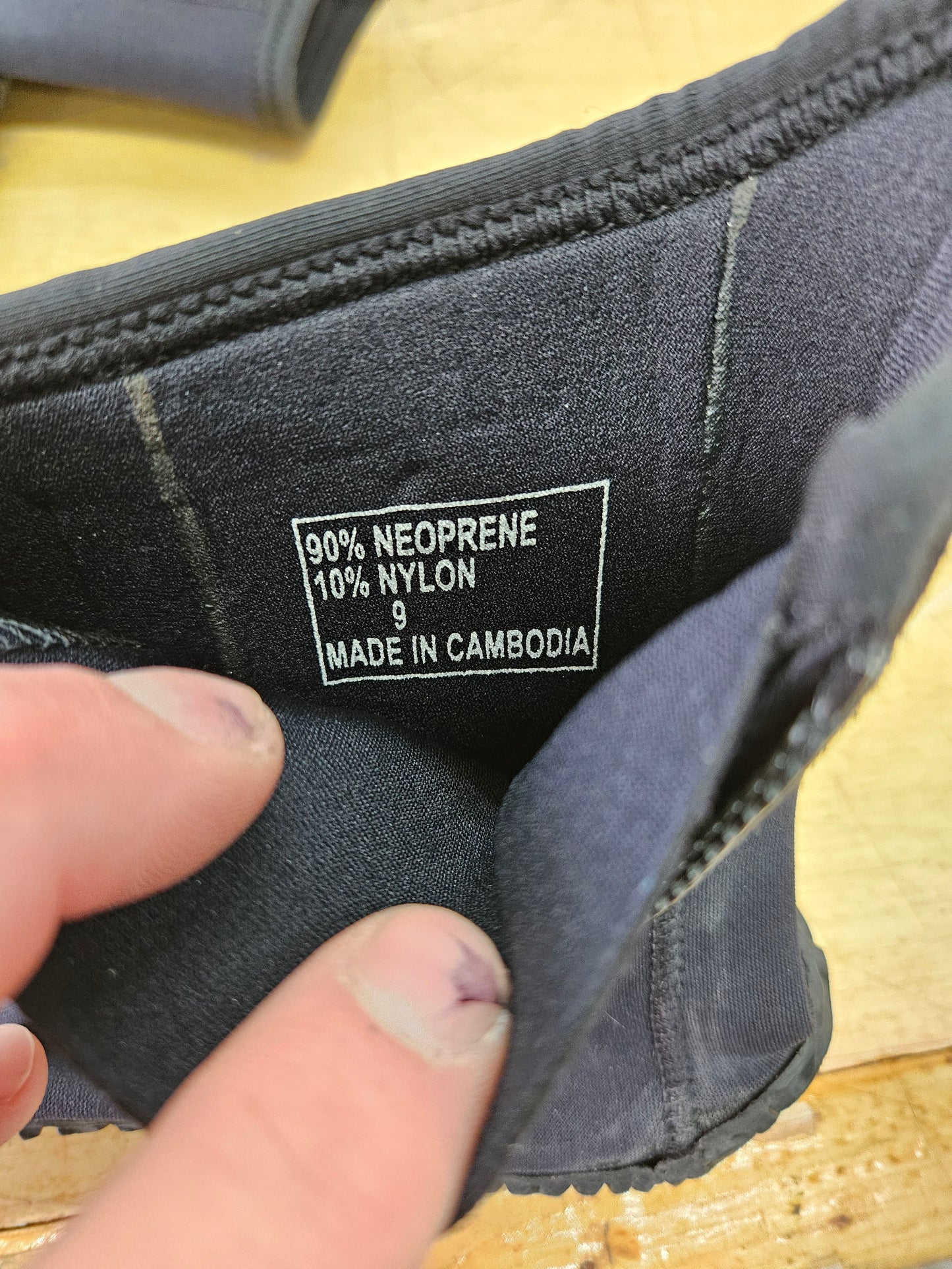 Akona 3mm Dive Boots (Size 9) #B34