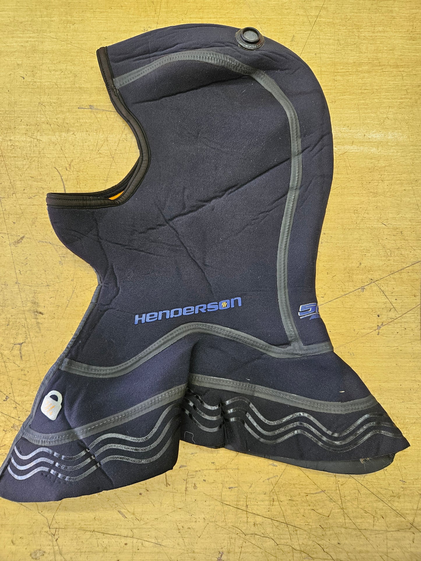 Henderson 5/3mm Aqualock Hood (LARGE) #H10