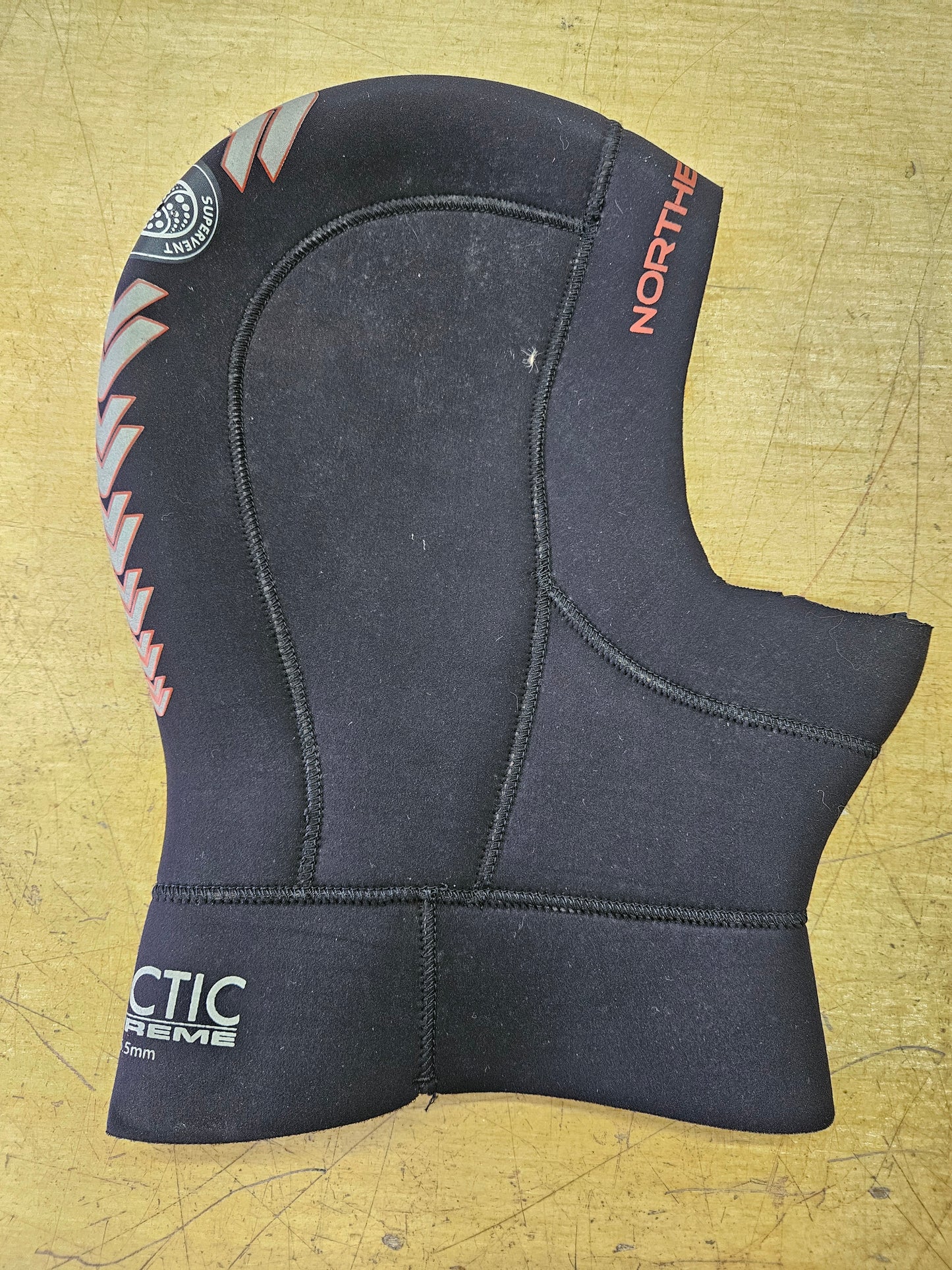 Northern Diver 6.5mm Hood (MEDIUM) #H12