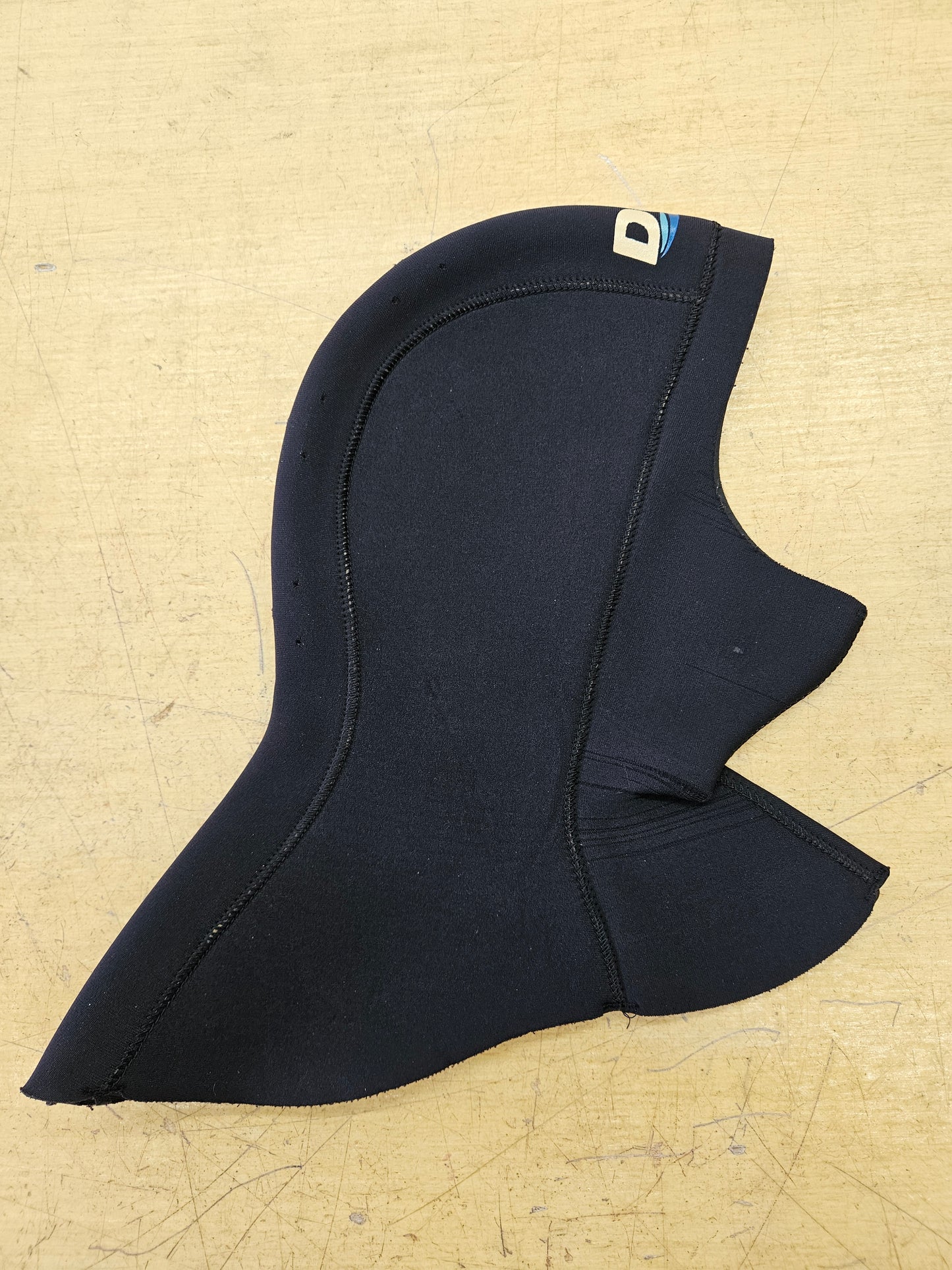 DUI 5/3mm Hood (Large) #H22