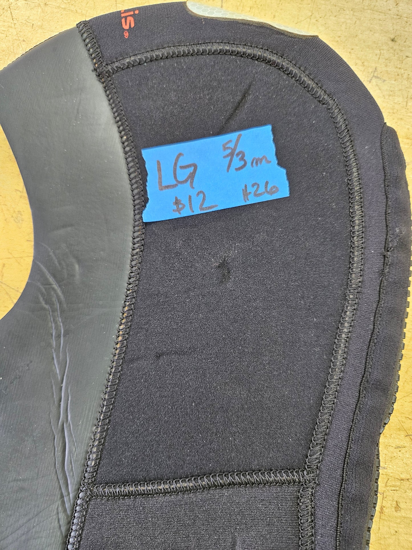 Hollis 5/3mm Hood (Large) #H26