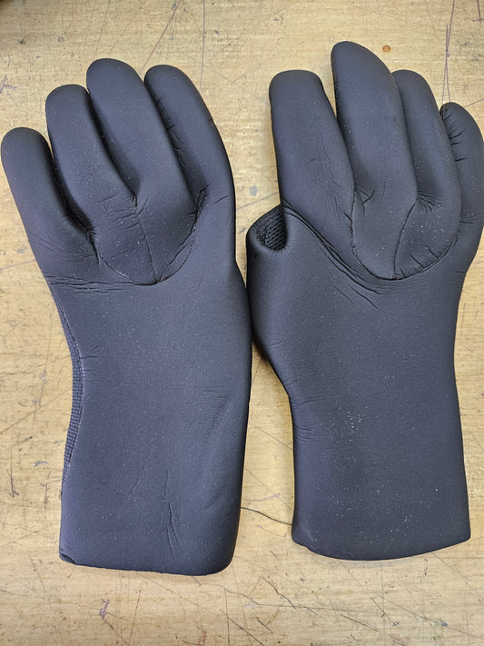 3mm Gloves (MEDIUM) #G8