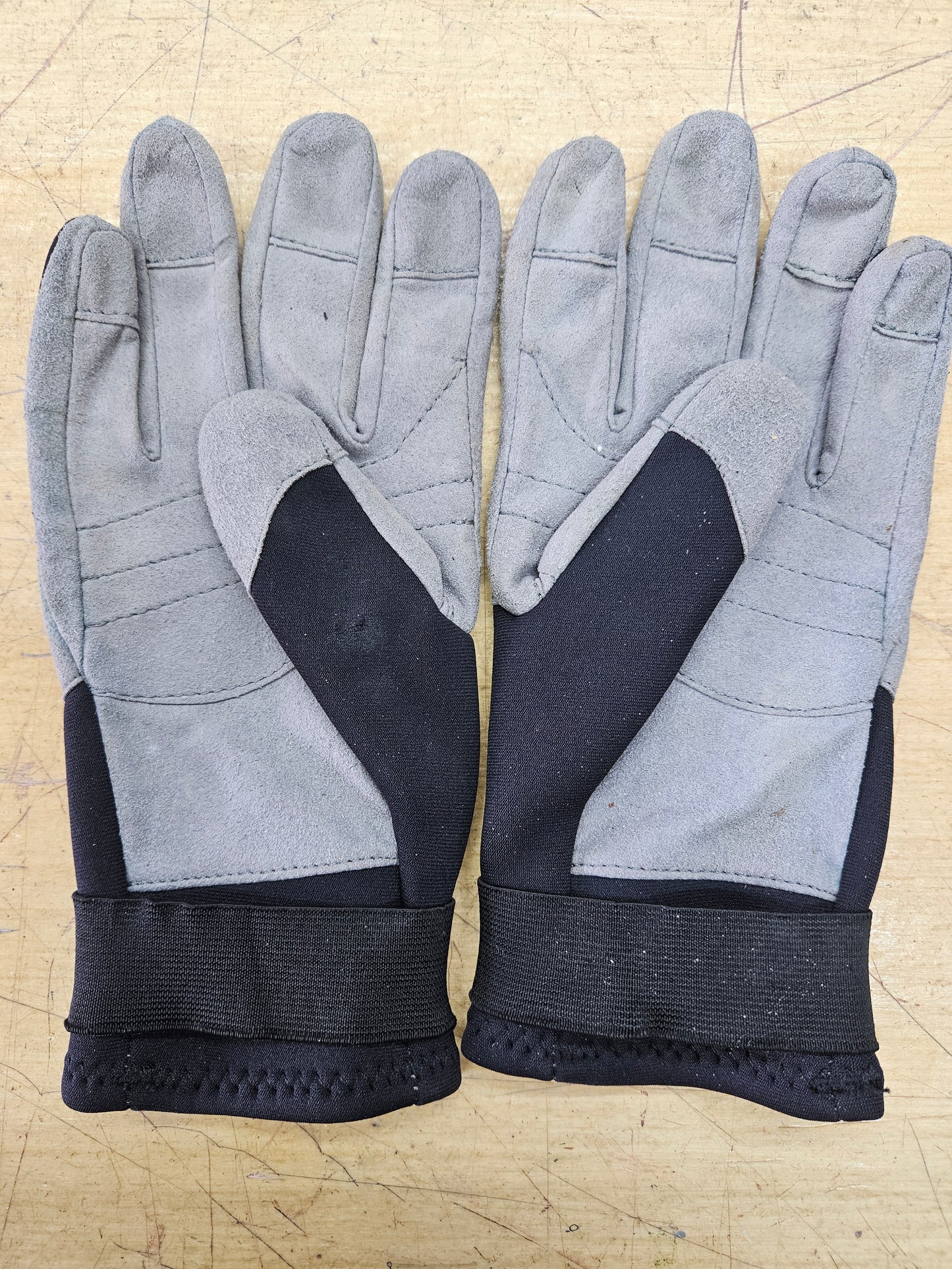Pinnacle Reef Gloves (LARGE) #G9