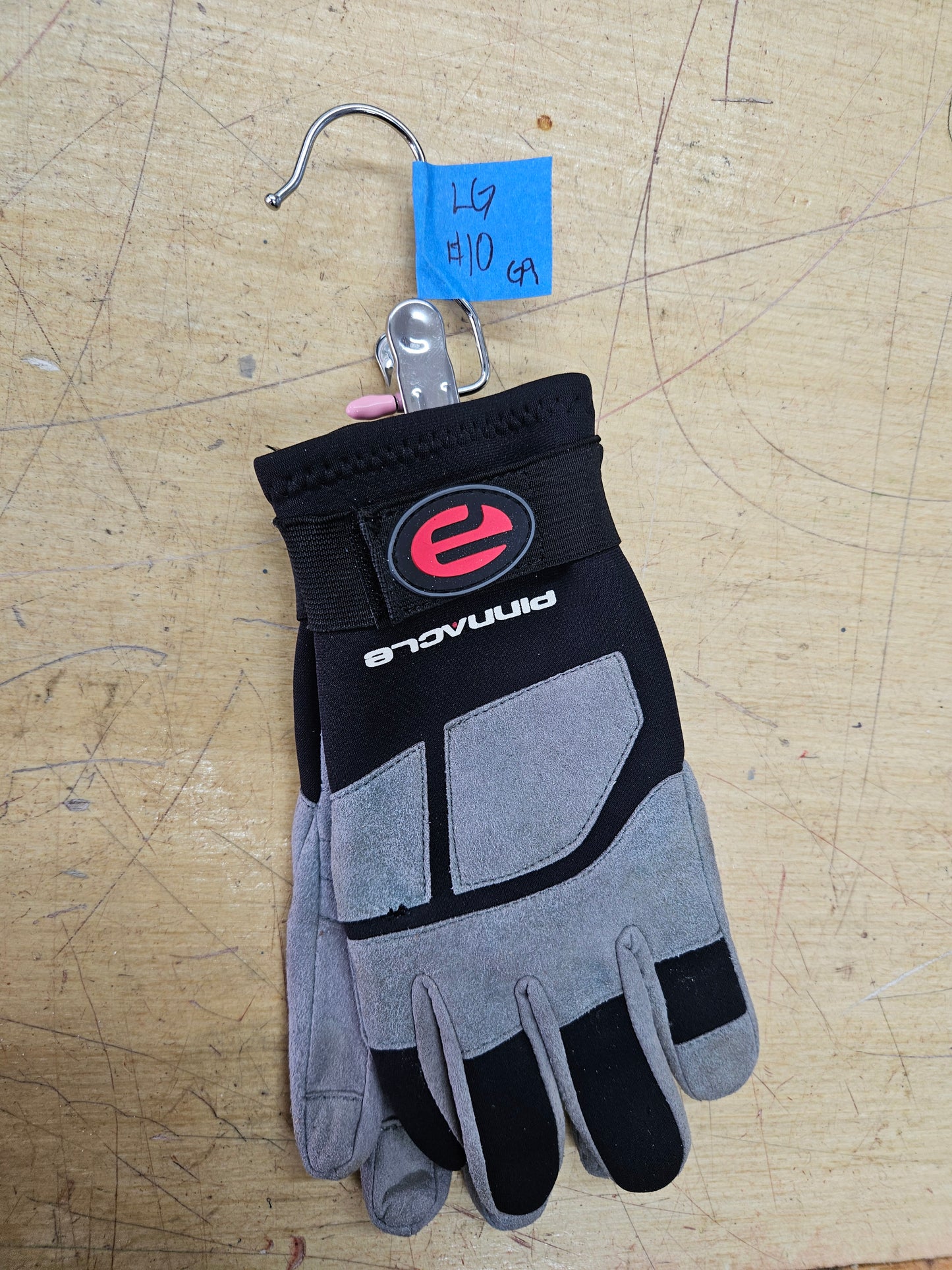 Pinnacle Reef Gloves (LARGE) #G9