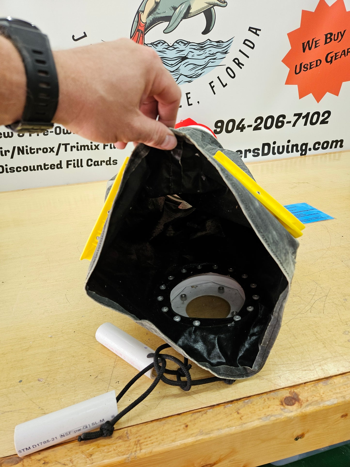 ZooKeeper Tournament/Commercial Lionfish Container