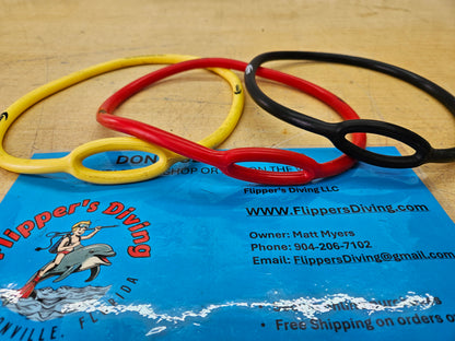 Manta Silicone Regulator Necklace