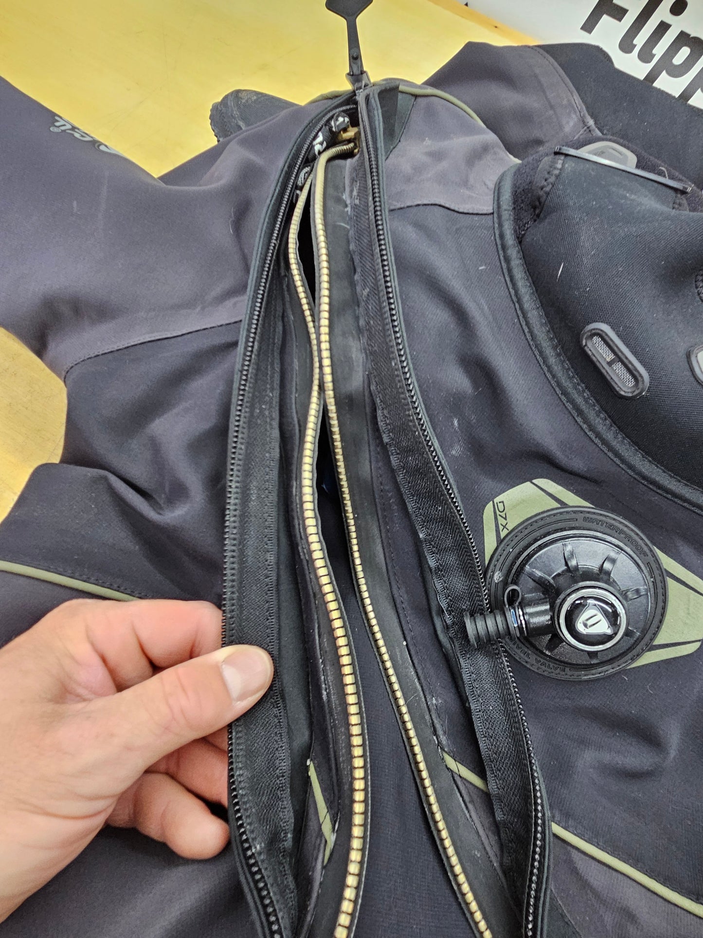 Waterproof D7X Drysuit (XXL)