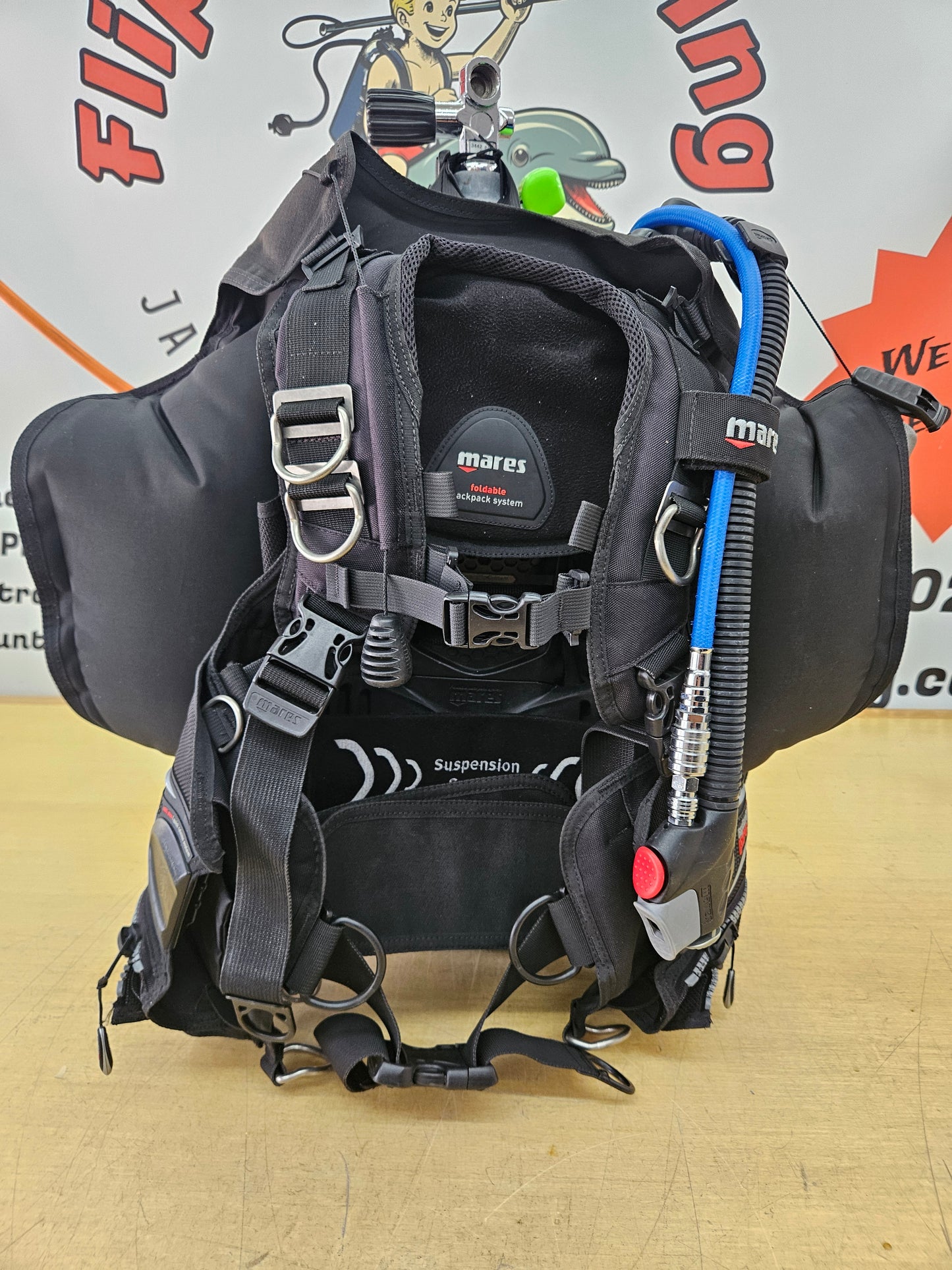 Mares BCD **NEEDS PARTS** (S-XS)