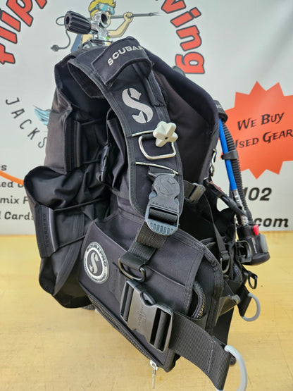 Scubapro Knighthawk BCD (SMALL)