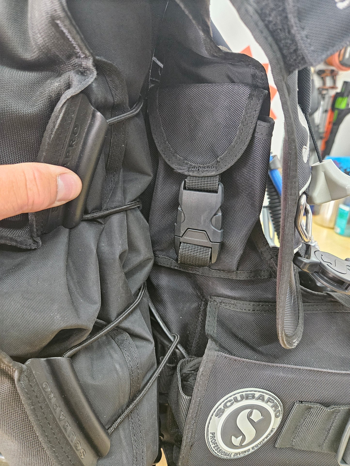 Scubapro Knighthawk BCD (SMALL)