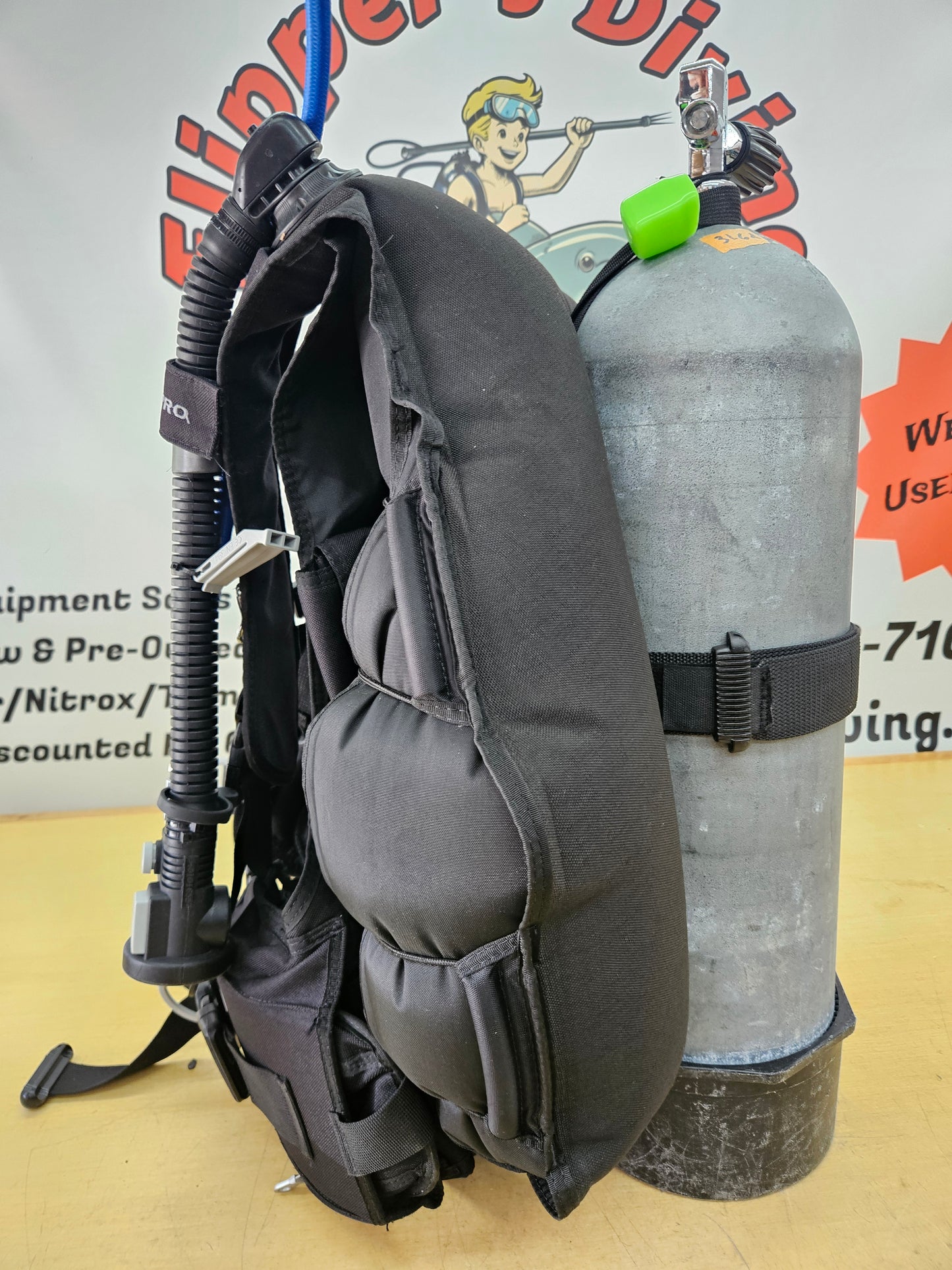 Scubapro Knighthawk BCD w/Air 2 (XL)