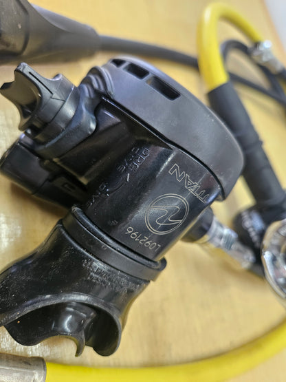 Aqualung Titan Regulator Set