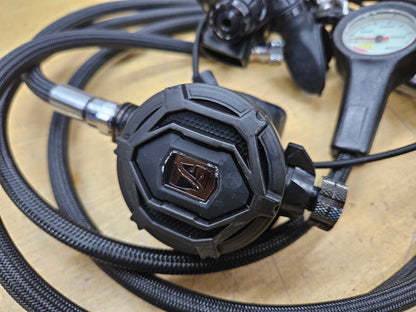 Dive Rite XT1/XT4 Regulator Set (Pre-Owned)