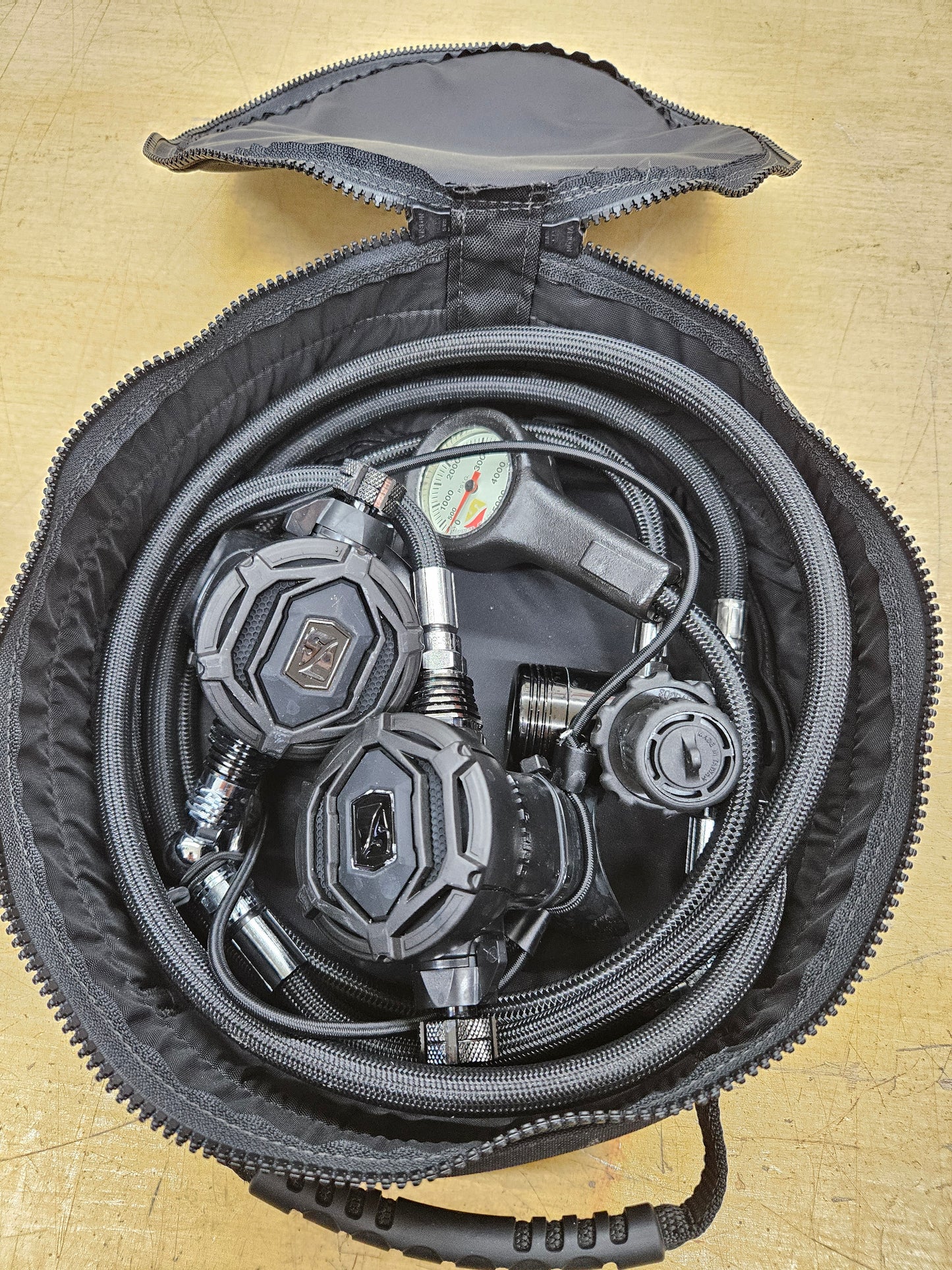 Dive Rite XT1/XT4 Regulator Set (Pre-Owned)
