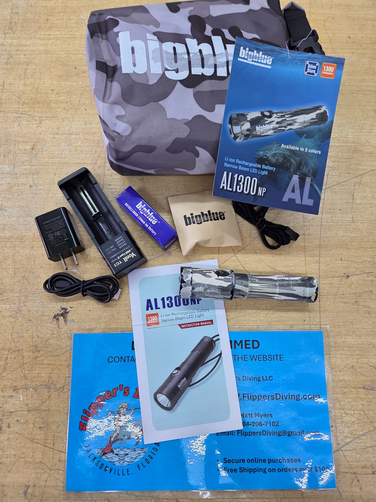 Big Blue AL1300 Dive Light