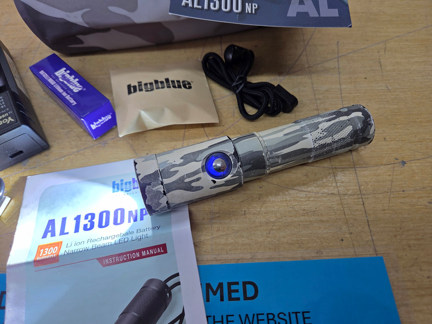 Big Blue AL1300 Dive Light