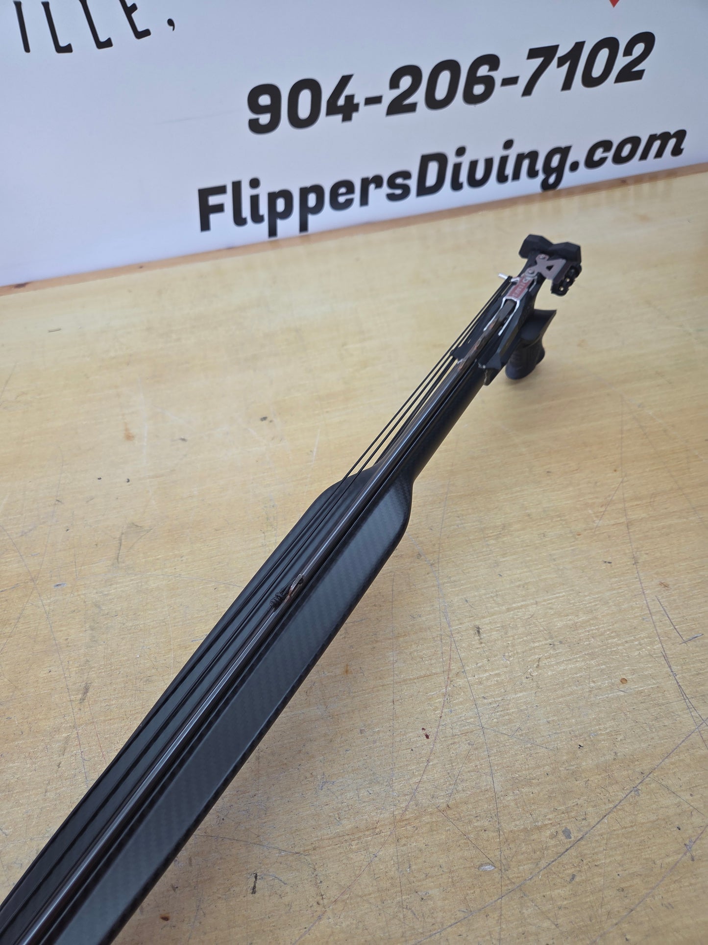 Ermes 62" Carbon Fiber Speargun