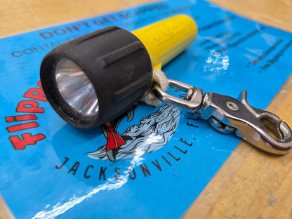 UK 2L Lithium Dive Light