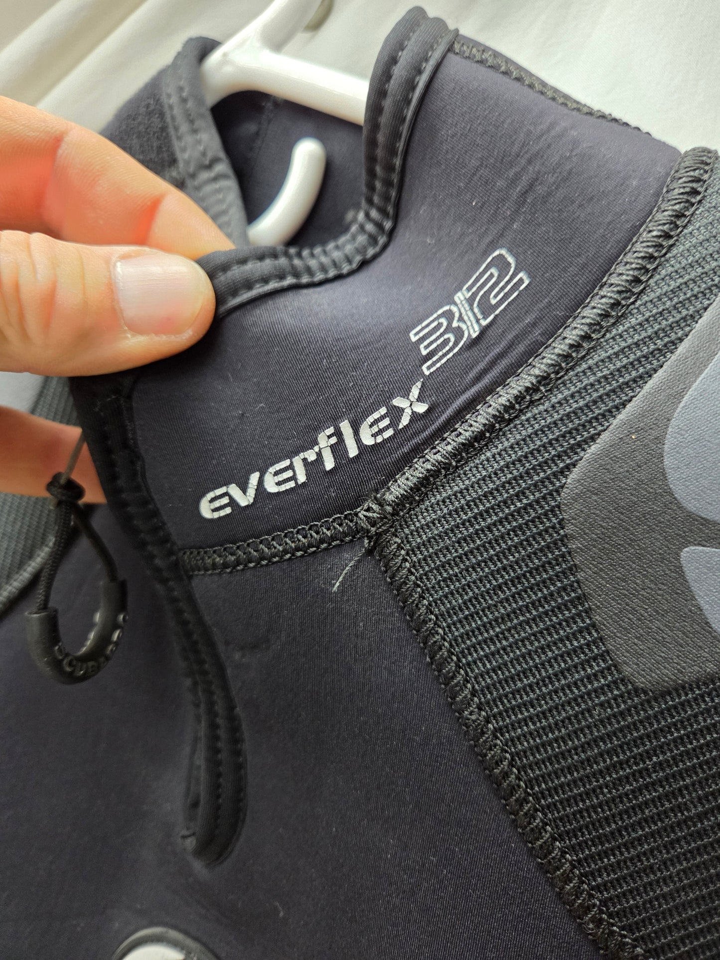 Scubapro Everflex 3/2mm Wetsuit (LARGE)