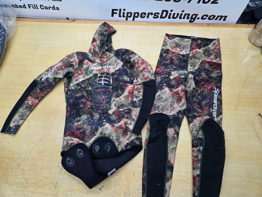 Spear Diver 2 Piece Wetsuit (LARGE-LONG)