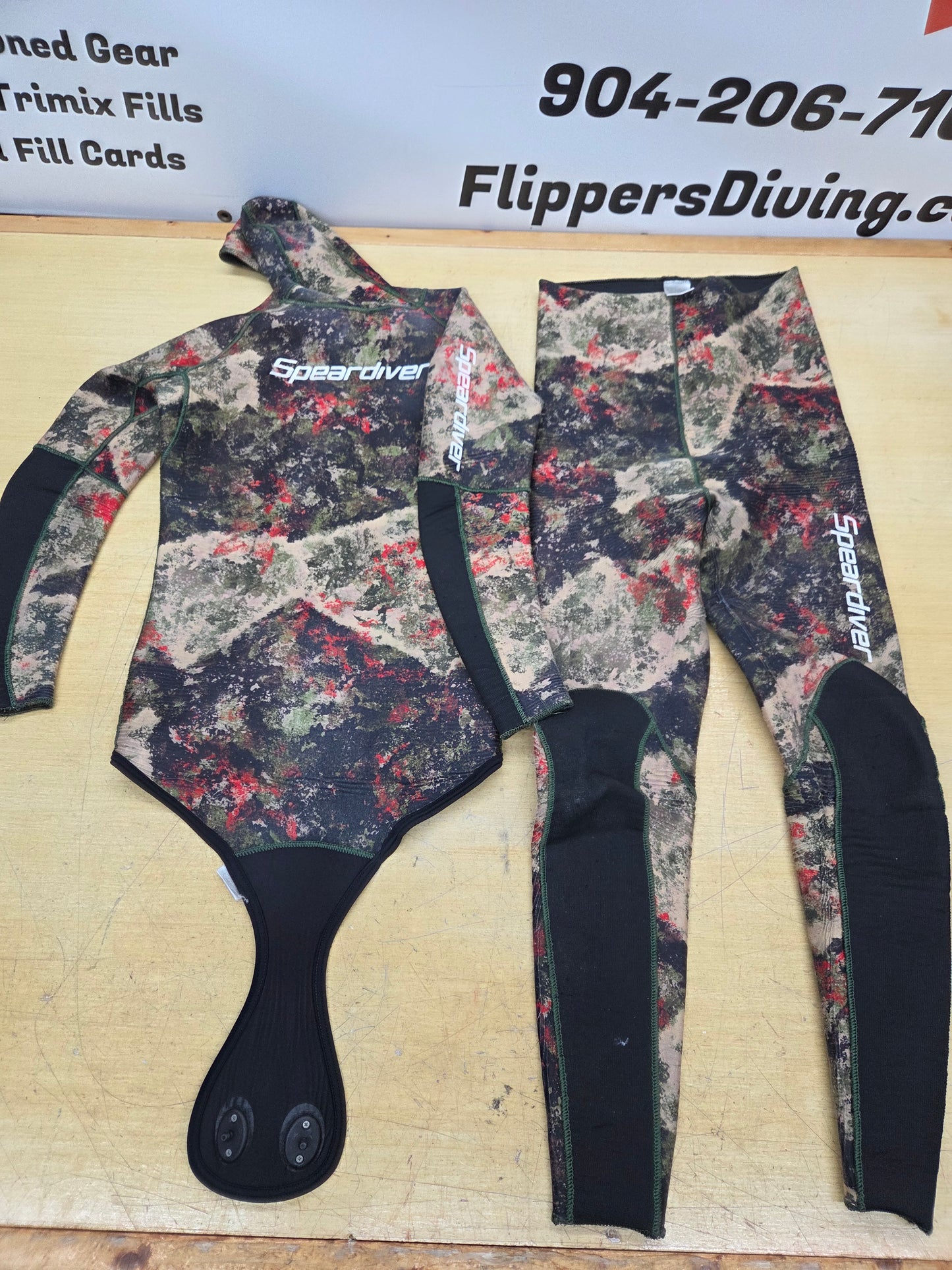 Spear Diver 2 Piece Wetsuit (LARGE-LONG)