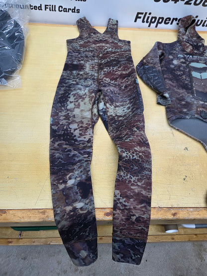 Yazbeck Hamour 7.5mm Free Diver Wetsuit (Medium/Tall)