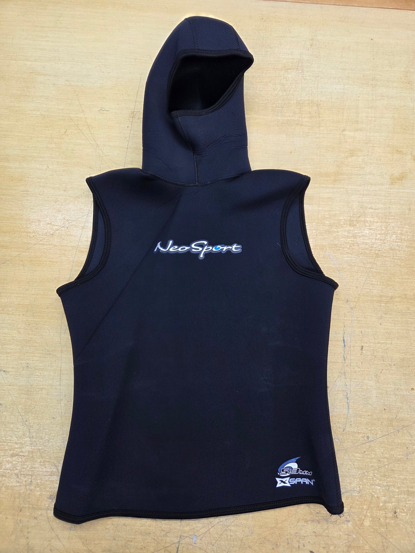 Neosport 5/3 Hooded Vest (XL)