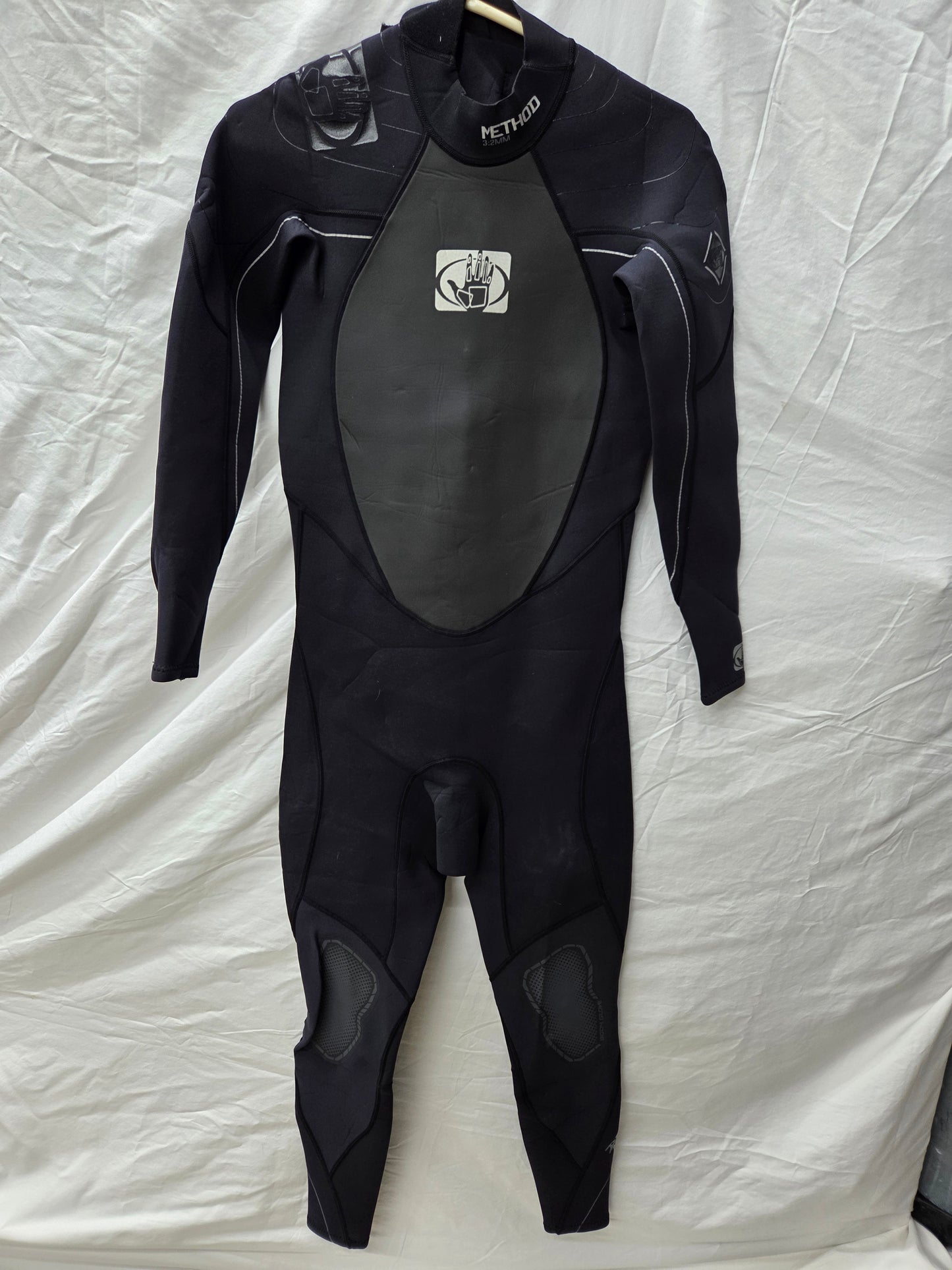 Body Glove "Method" 3/2mm Wetsuit (Medium Large)
