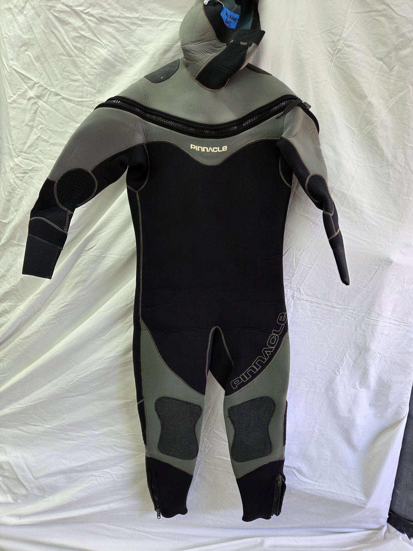 Pinnacle Polar 7/5mm Wetsuit (LARGE SHORT)