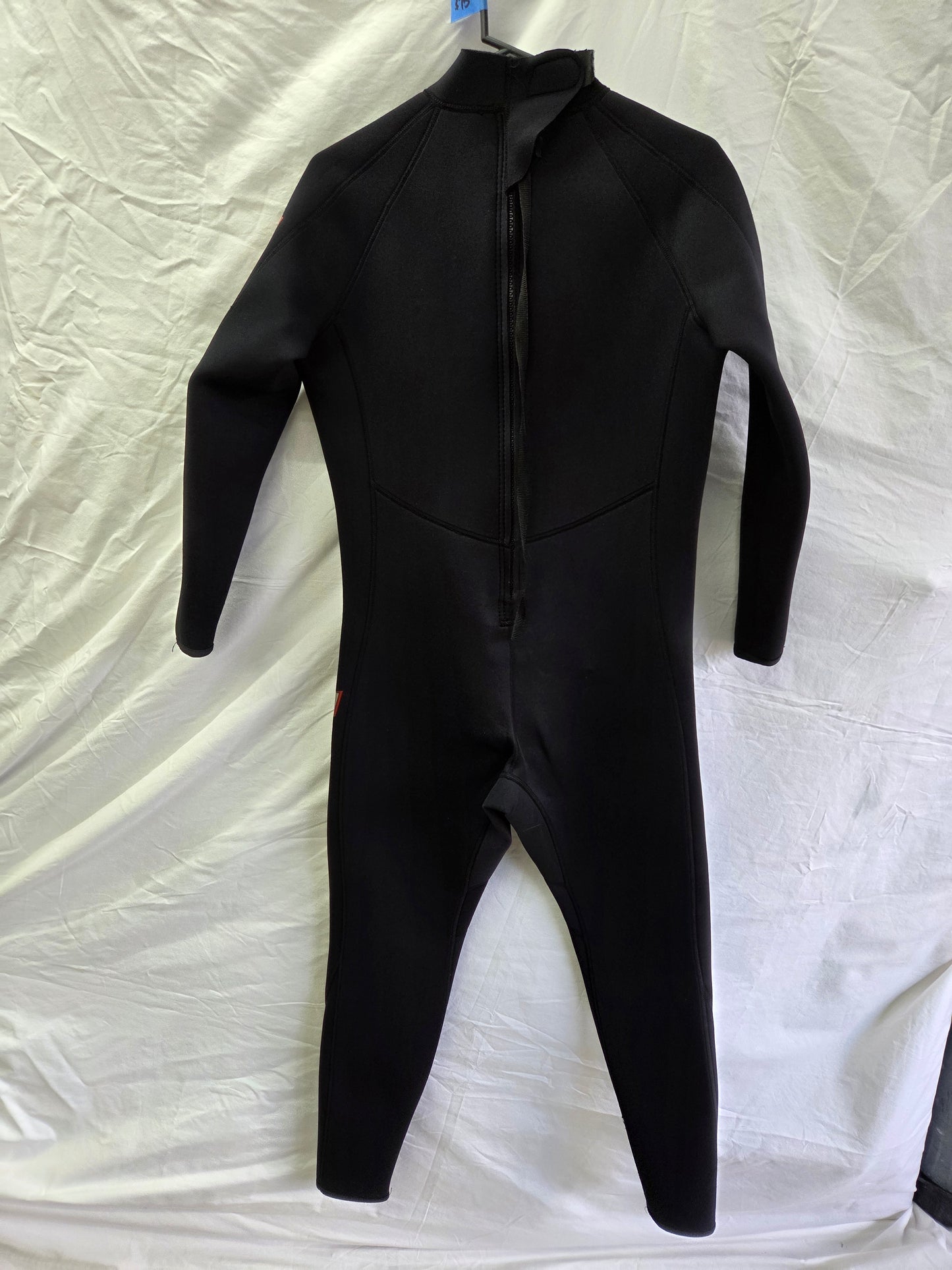 Edge "Fusion" 3mm Wetsuit (LARGE)