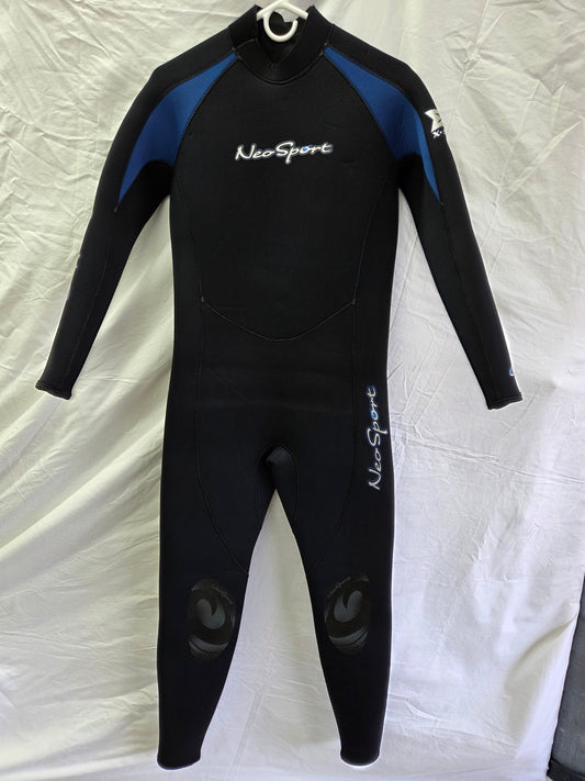 Neosport 7mm Wetsuit (Medium)