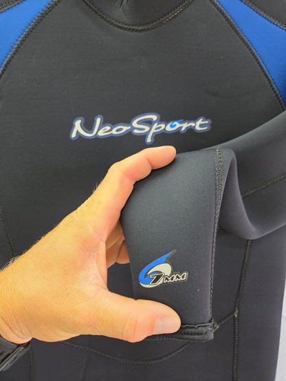 Neosport 7mm Wetsuit (Medium)