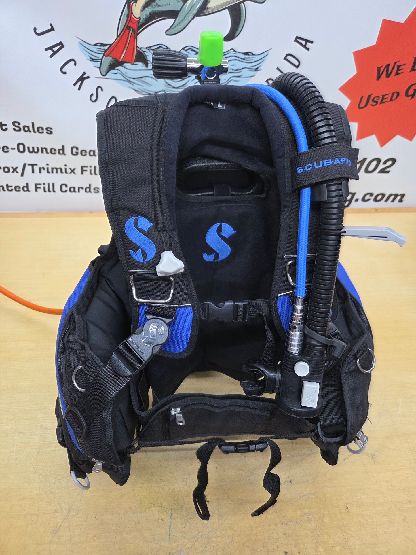 Scubapro "Glide Plus" BCD w/AIR 2 (LARGE)