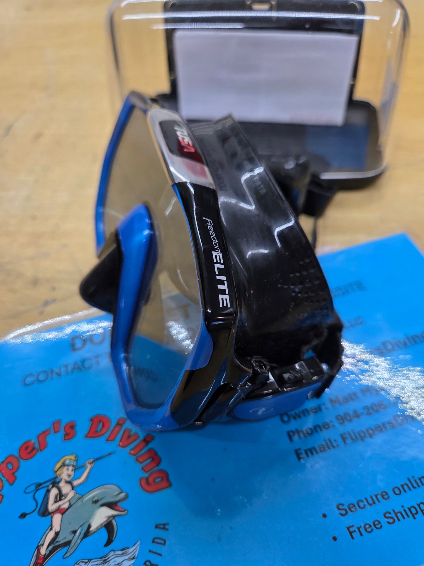 Tusa Freedom Elite Dive Mask (M54)