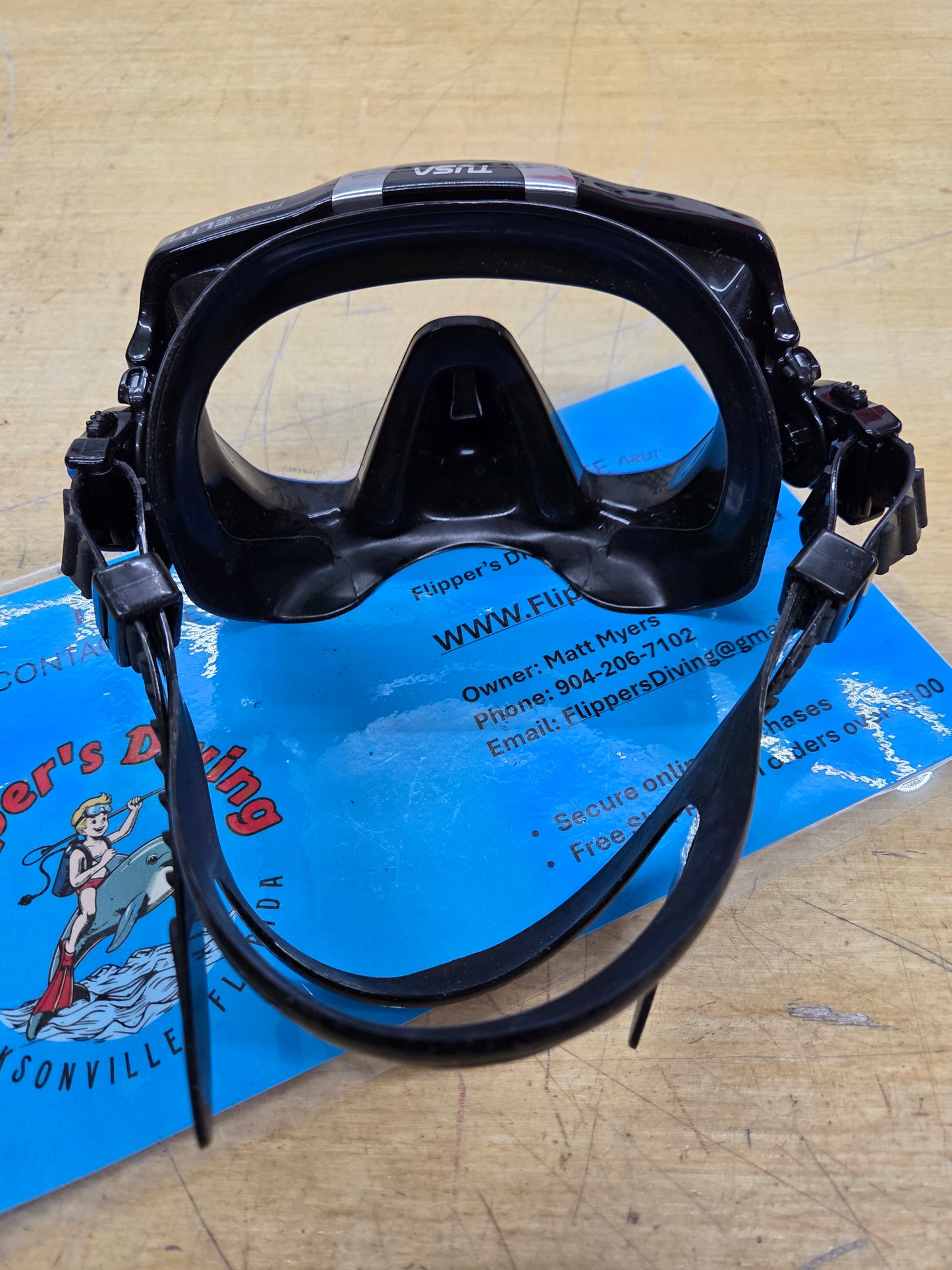 Tusa Freedom Elite Dive Mask (M54)