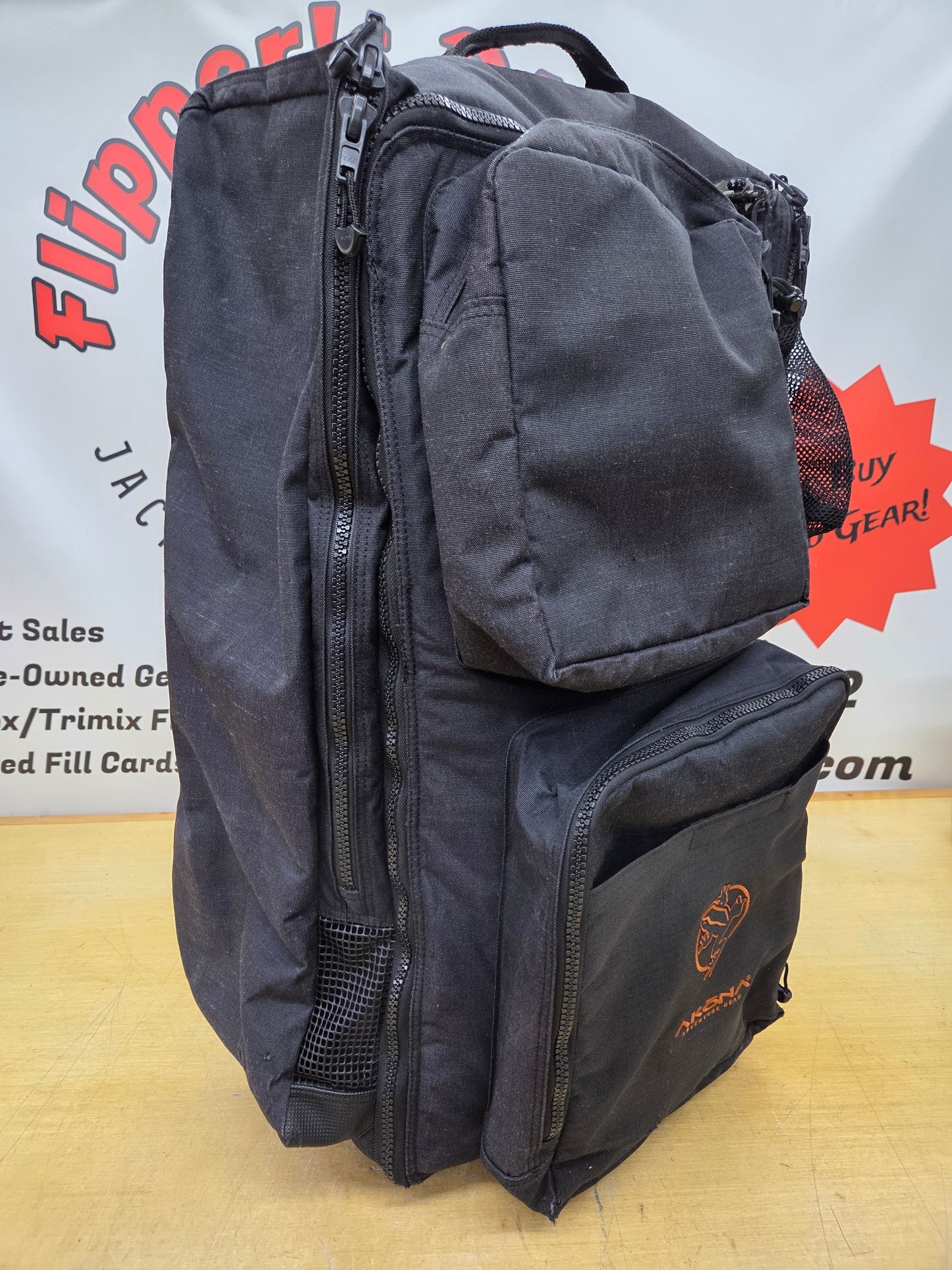 Akona XL Travel Bag/Luggage