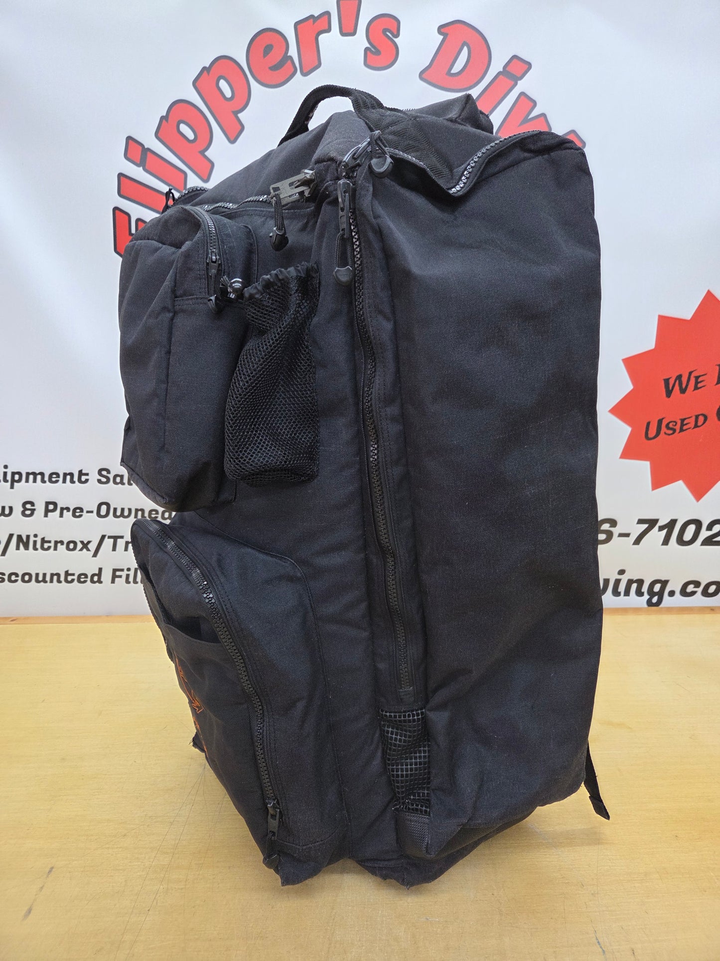 Akona XL Travel Bag/Luggage