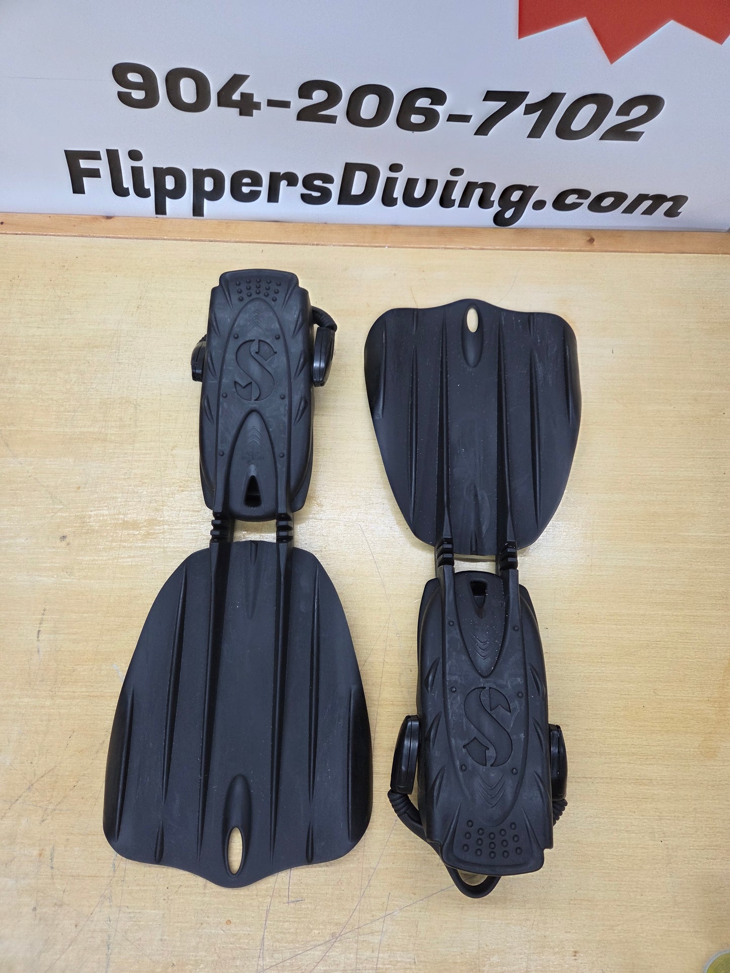 Scubapro Seawing Nova Dive Fins (LARGE)