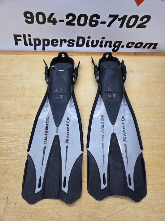 Scubapro "Kinetix" Dive Fins (Small/Medium)