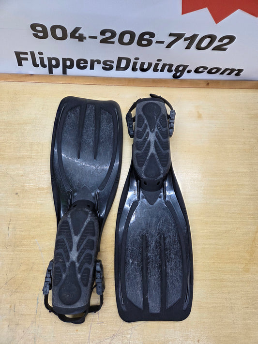 Scubapro "Wake" Dive Fins (Med/LG)