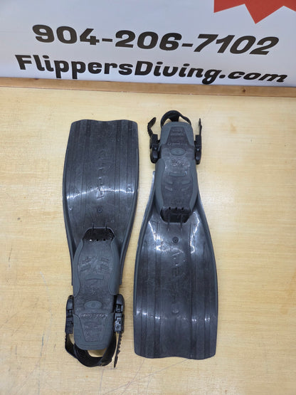 Cressi "Space Frog" Fins (8-9)