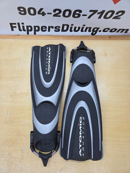 Atomic Dive Fins *DAMAGED* (LARGE)