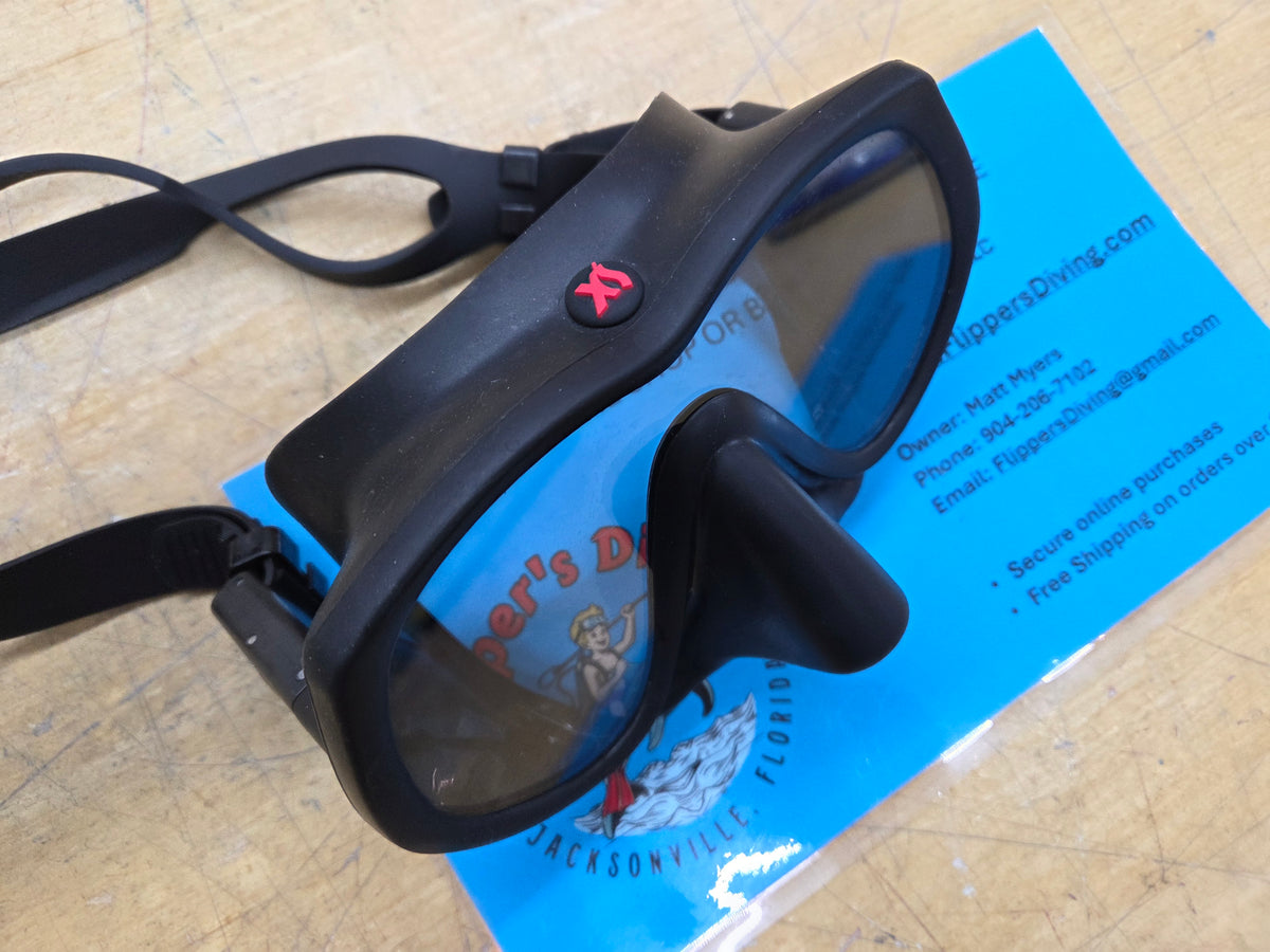 XS Scuba Low Volume Dive Mask (#M70)