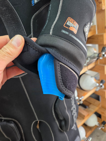 Waterproof D10 Drysuit (Men's Small)