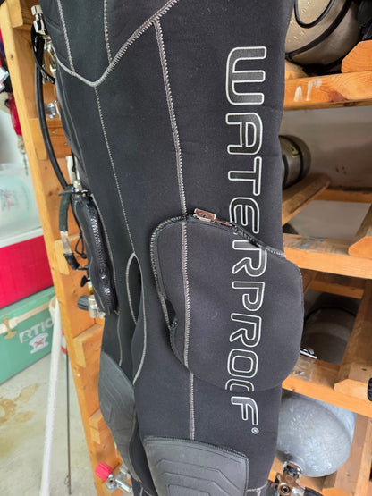Waterproof D10 Drysuit (Men's Small)