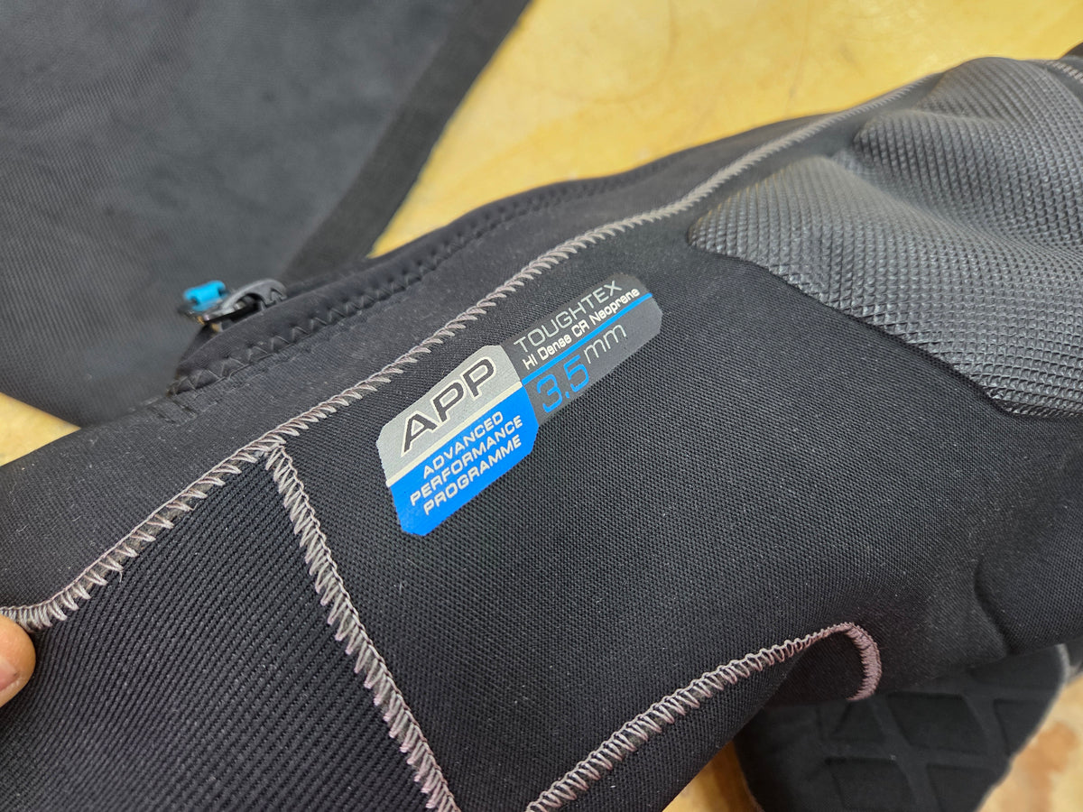 Waterproof D10 Drysuit (Men's Small)