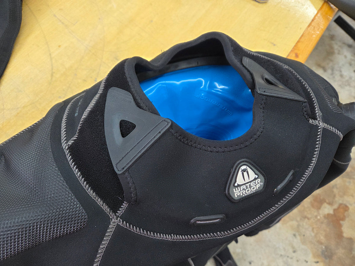 Waterproof D10 Drysuit (Men's Small)