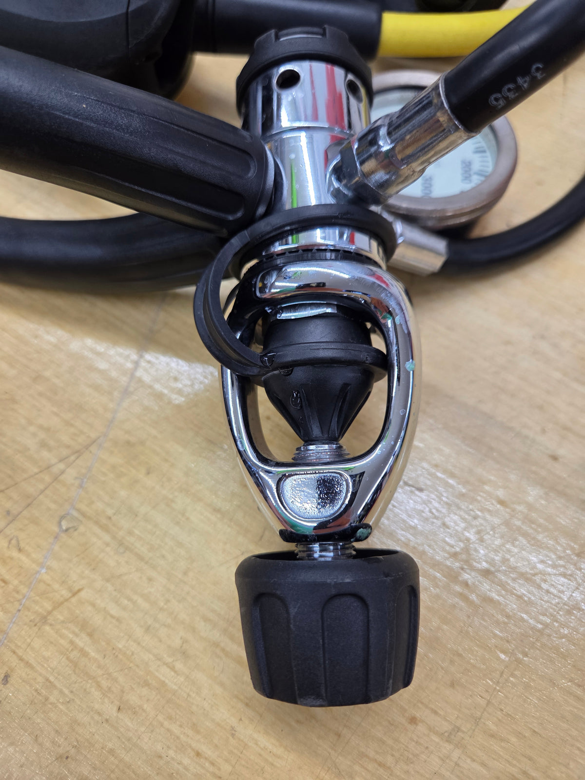 Sub Gear Scuba Regulators
